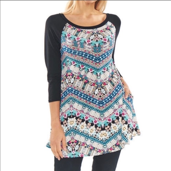 Tribal print raglan top - Picture 8 of 8